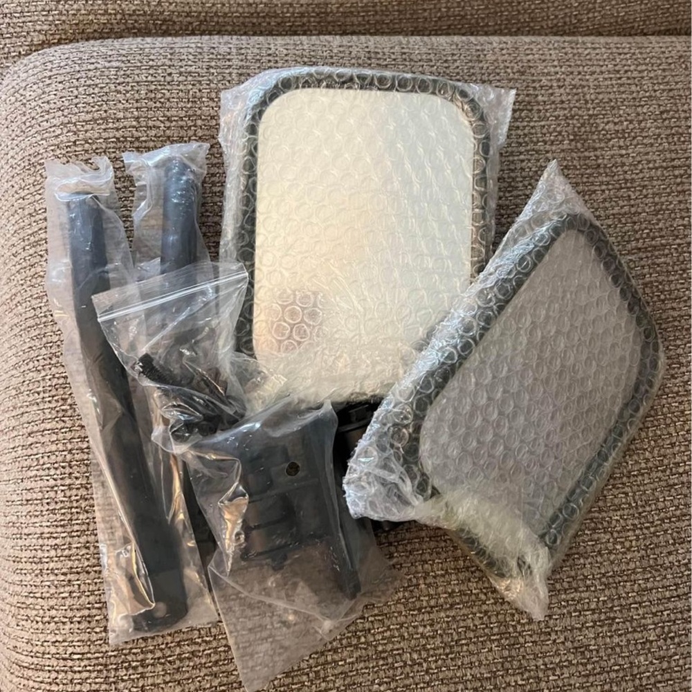 Brand new!!! Jeep mirrors for when you take the doors off!